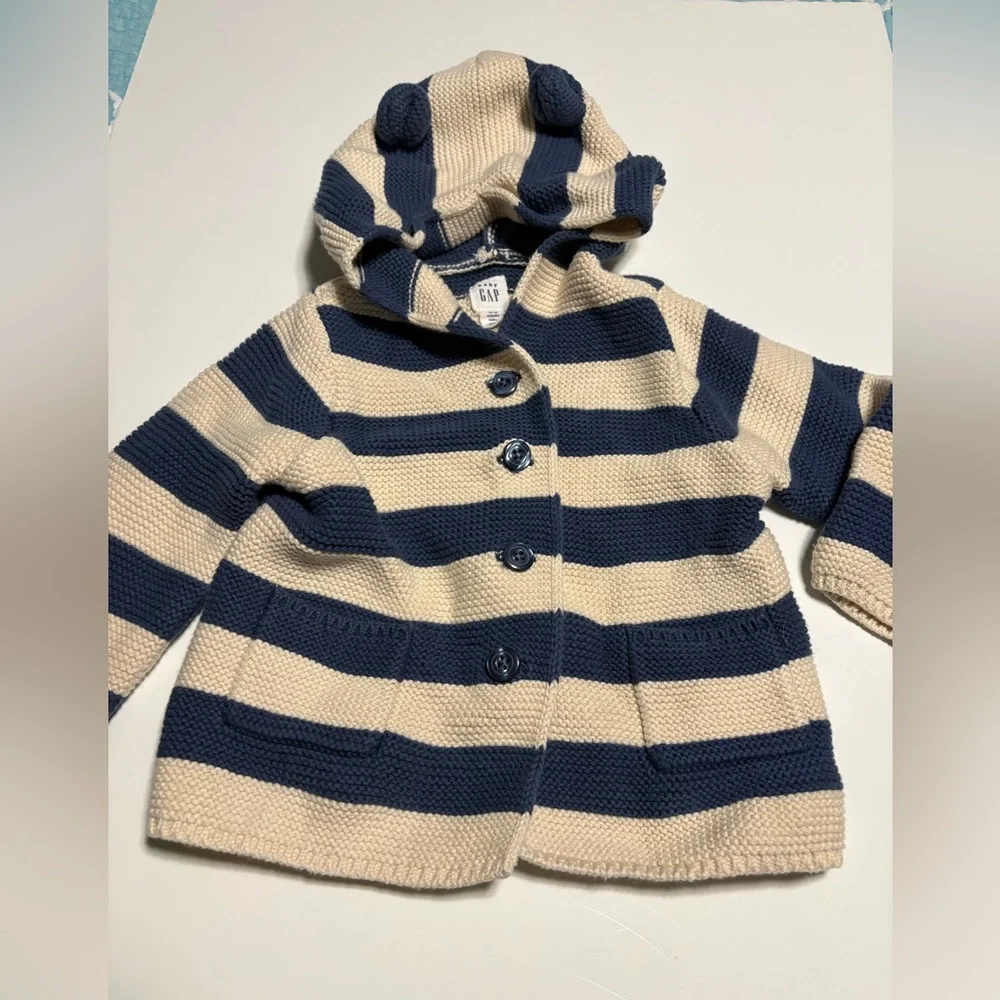 Baby Gap striped knit cotton sweater 12-18m